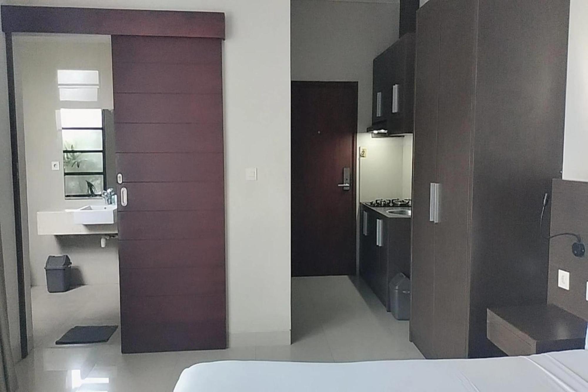 Akarsa Transit Hotel Sanur Exterior foto